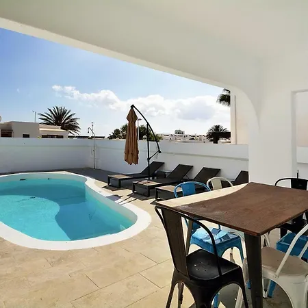Holiday - Puerto Del Carmen - Ace021003-fyc *
